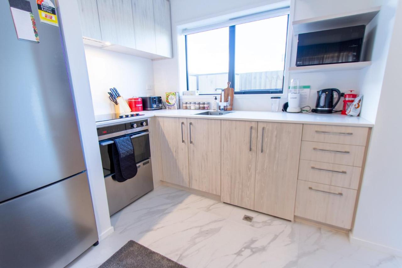 Stylish 2-Bedroom Haven Next To Hagley Park Крайстчърч Екстериор снимка