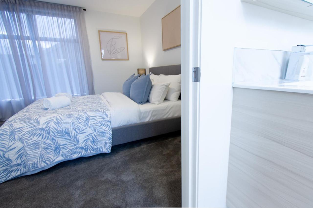 Stylish 2-Bedroom Haven Next To Hagley Park Крайстчърч Екстериор снимка