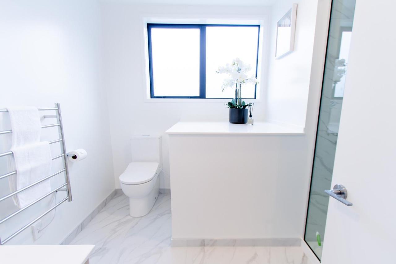 Stylish 2-Bedroom Haven Next To Hagley Park Крайстчърч Екстериор снимка