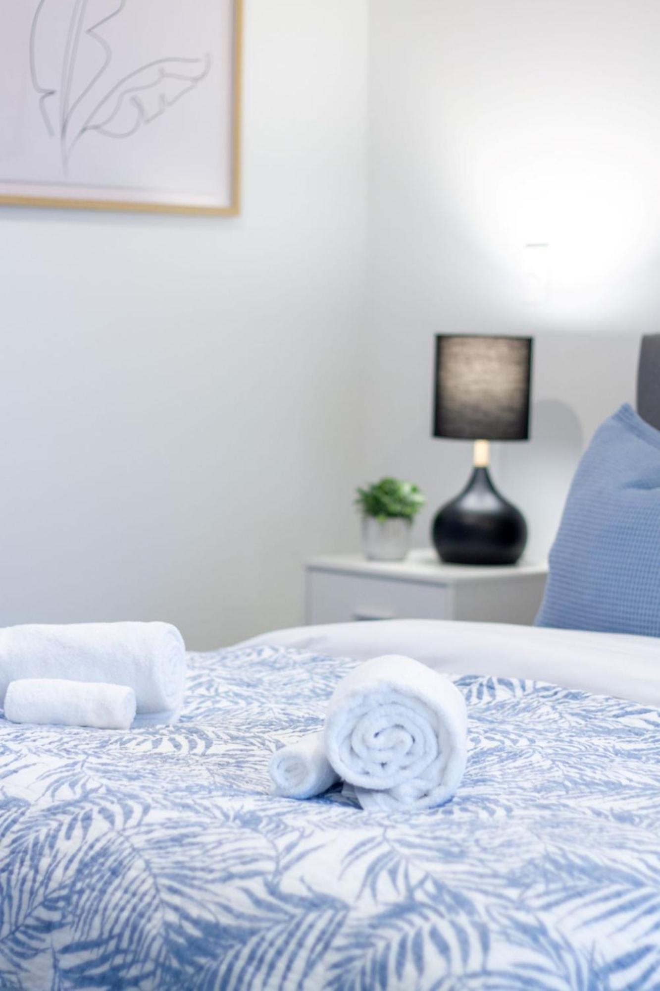 Stylish 2-Bedroom Haven Next To Hagley Park Крайстчърч Екстериор снимка