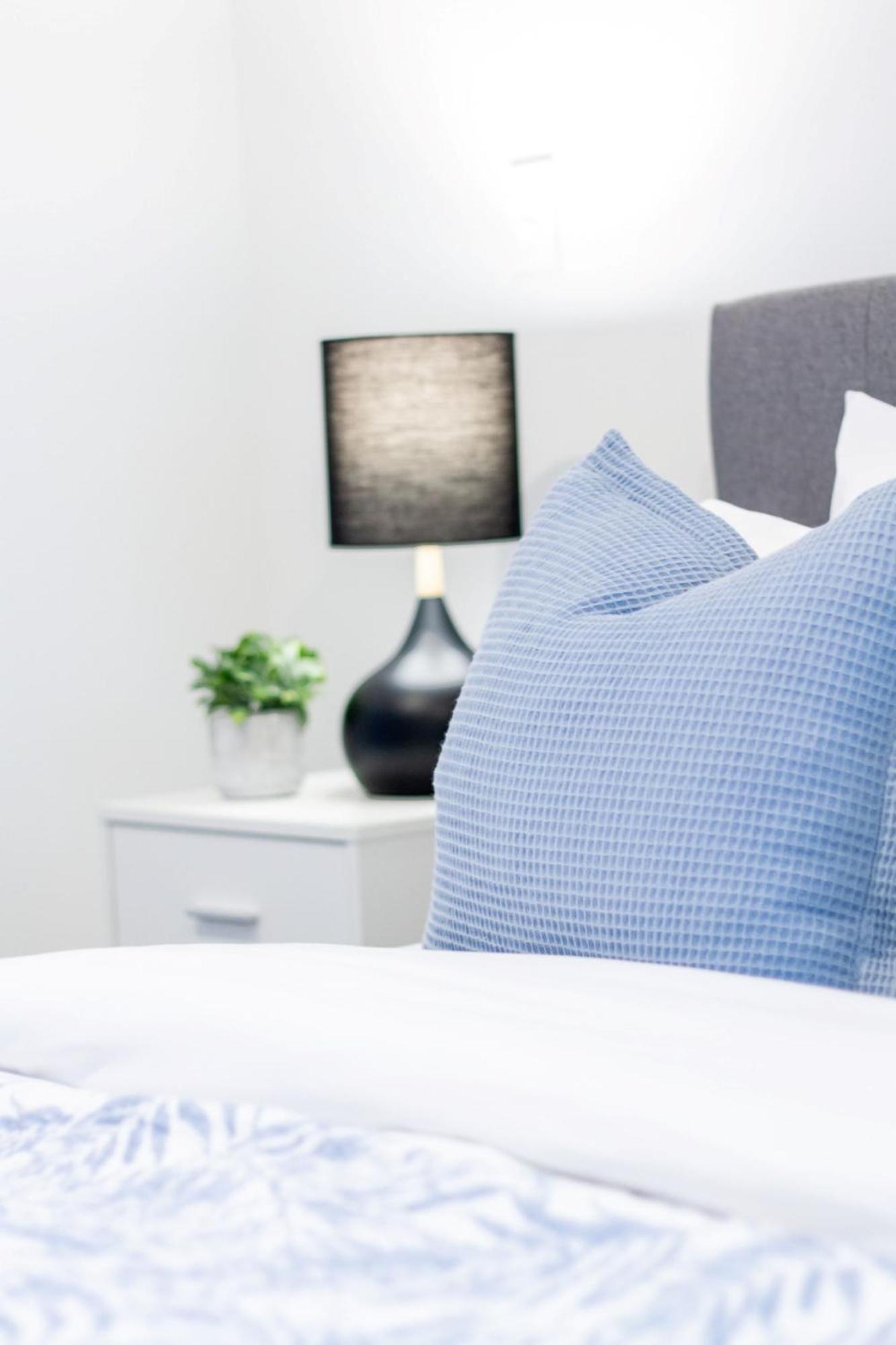 Stylish 2-Bedroom Haven Next To Hagley Park Крайстчърч Екстериор снимка